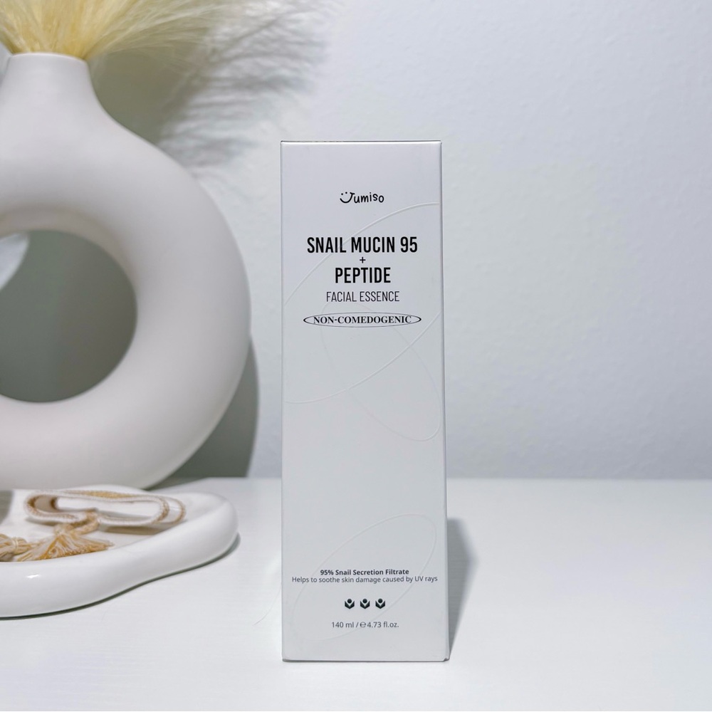 Jumiso Snail Mucin 95% + Peptide Essence